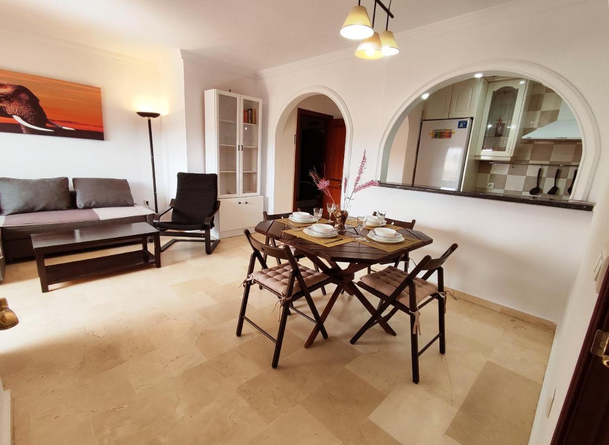 2Bdr Sunny Apartment With Pool And Private Parking In Benalmádena Buitenkant foto