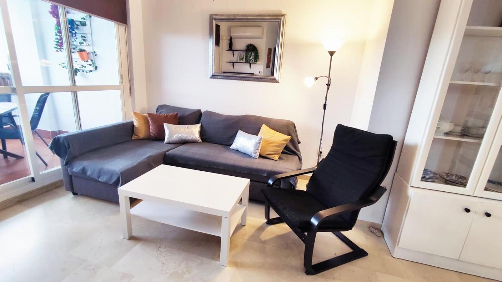 2Bdr Sunny Apartment With Pool And Private Parking In Benalmádena Buitenkant foto